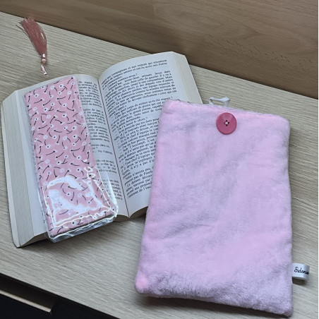 Pochette « livre de poche »+ marque- page