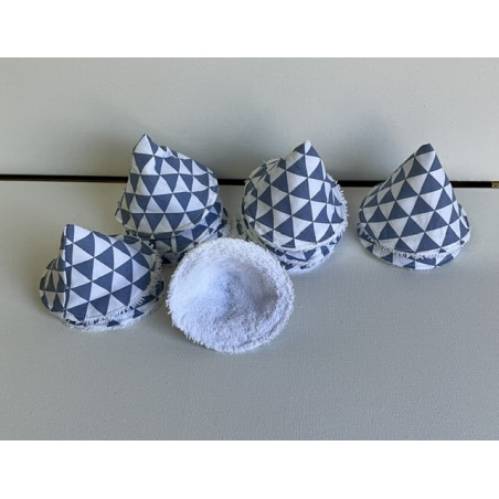 Tipi à pipi ou pare pipi