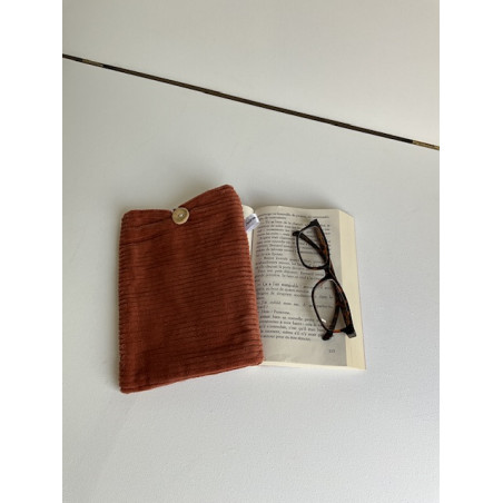 Pochette « livre de poche » velours