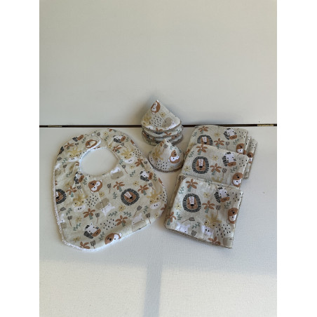 Kit lingettes bébé+ tipis à pipi+ bavoirs