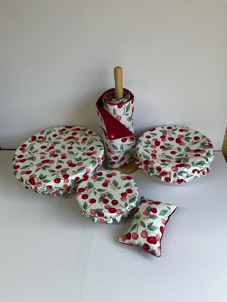 Ensemble de cuisine « cerises »