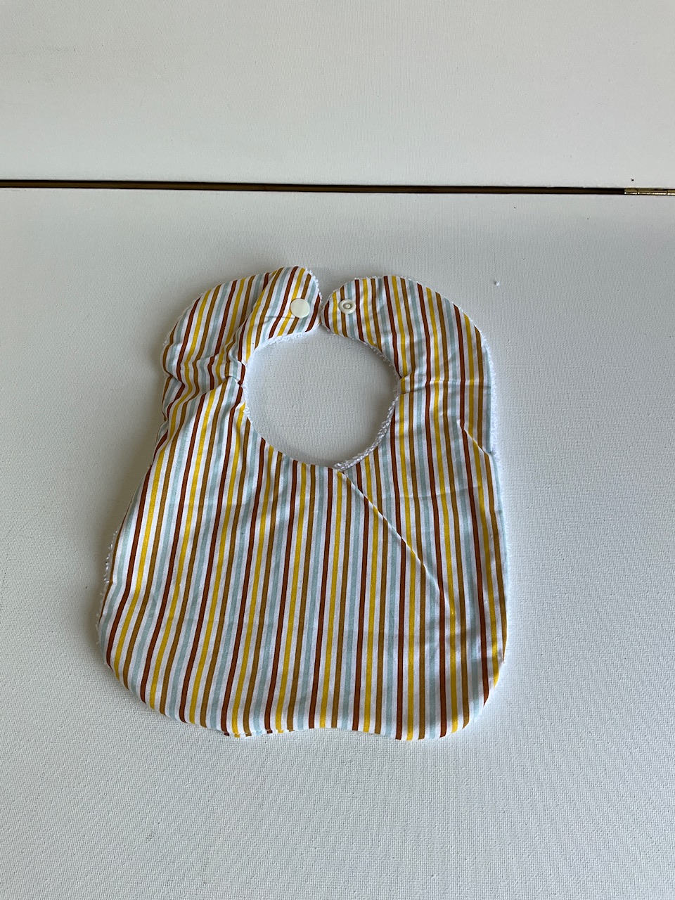 Lot de 2 bavoirs 0/6 mois – Image 4