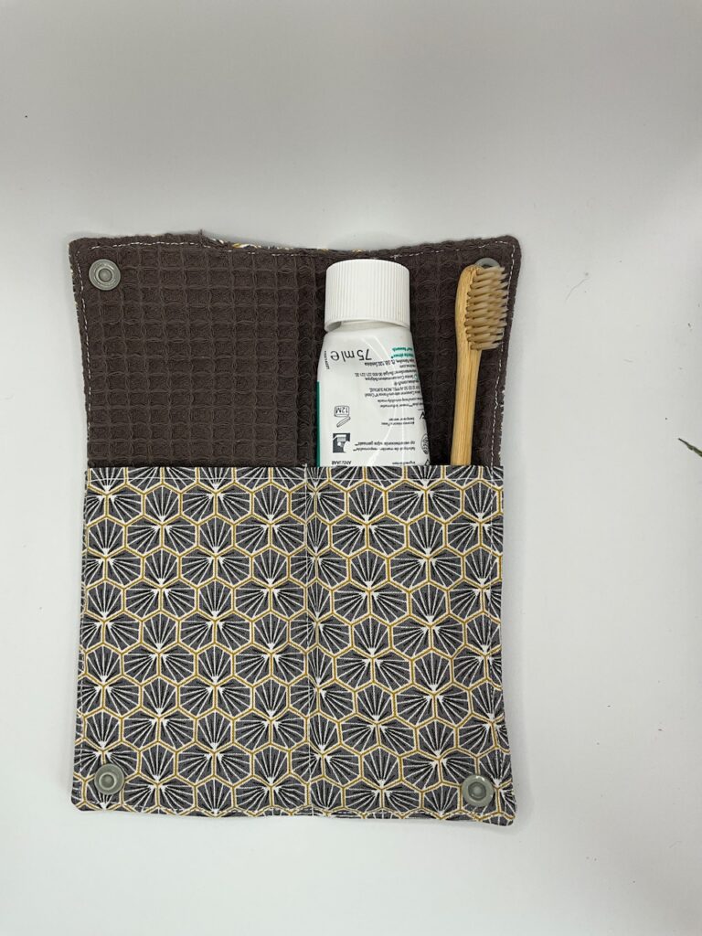 Etui à brosse à dents