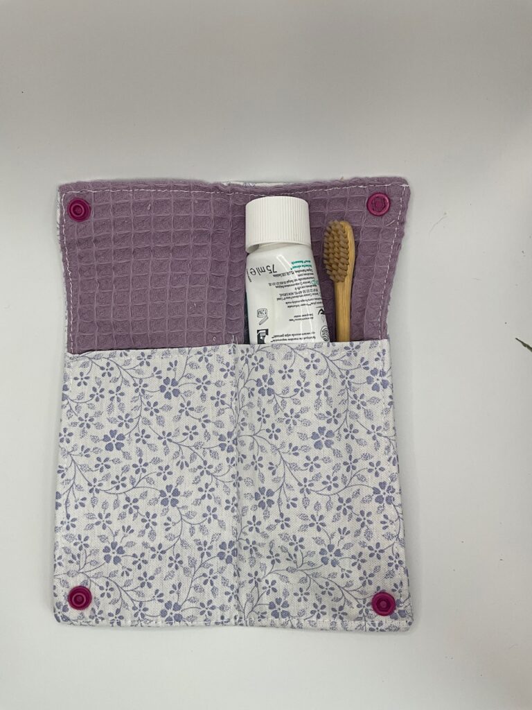 Etui à brosse à dents