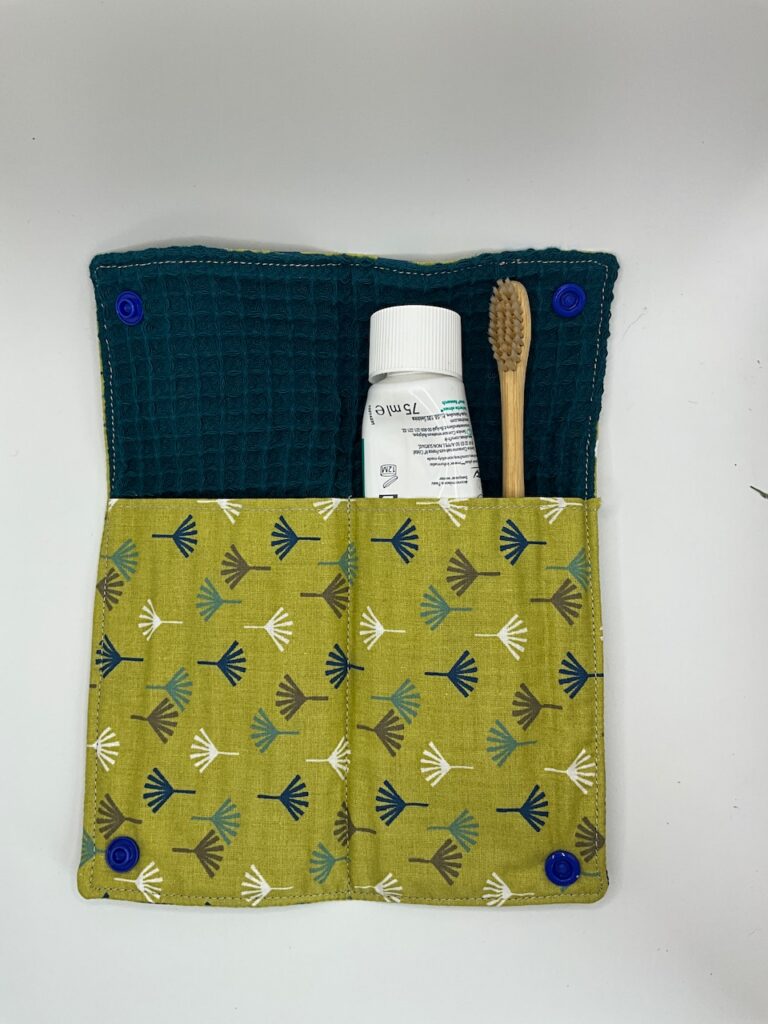 Etui à brosse à dents
