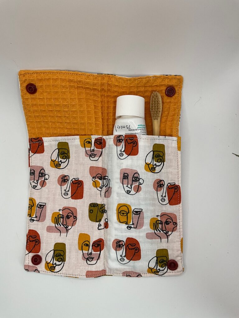 Etui à brosse à dents