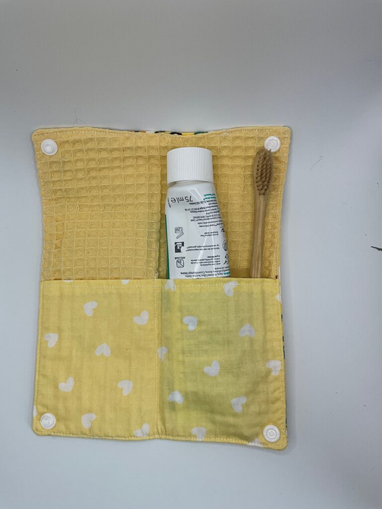 Etui à brosse à dents