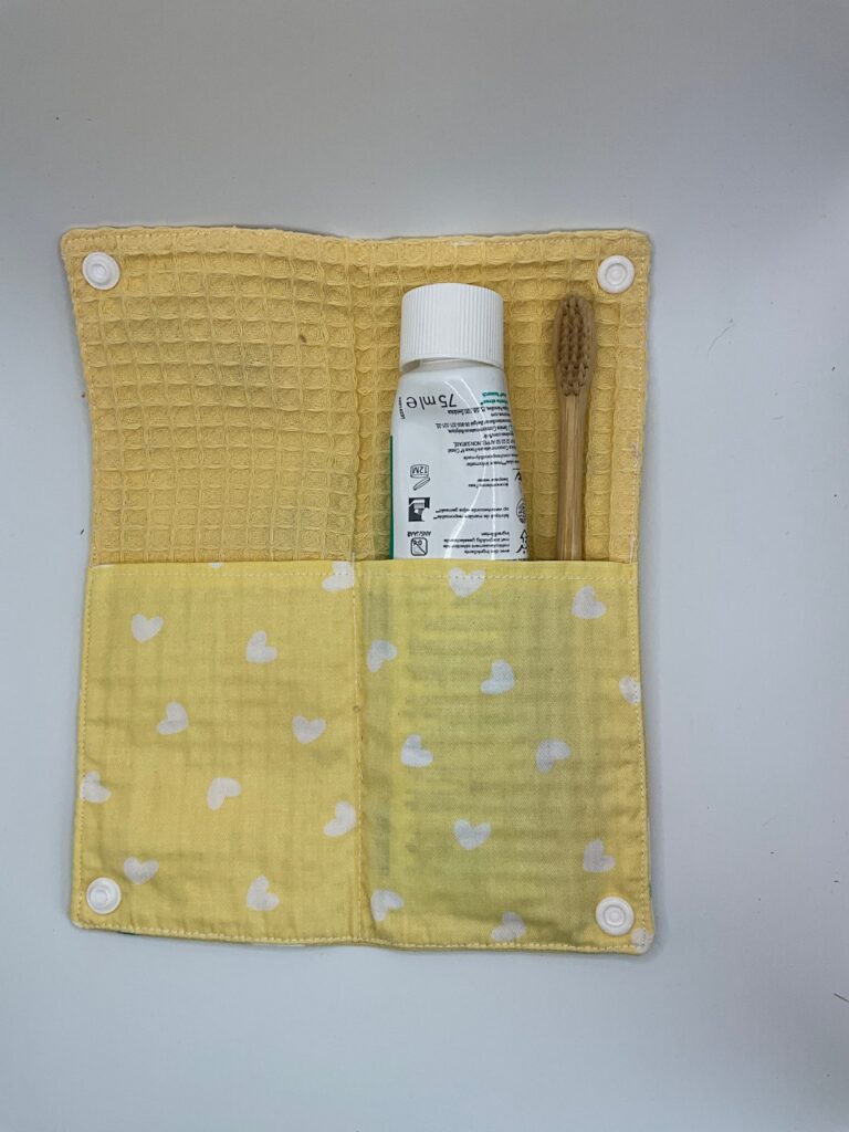 Etui à brosse à dents