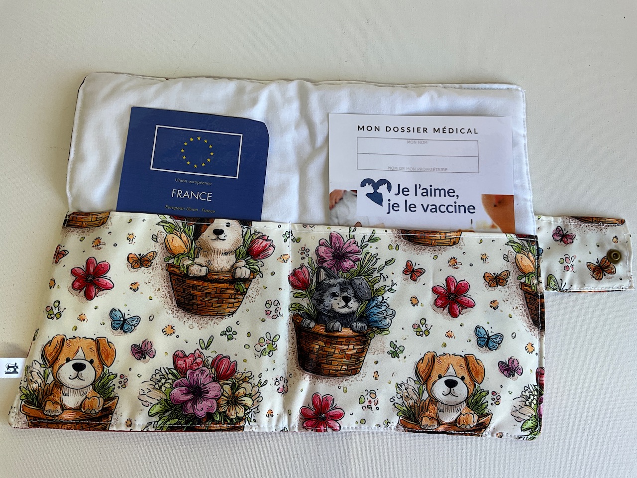 Protège carnet de santé chien (floqué ) – Image 2