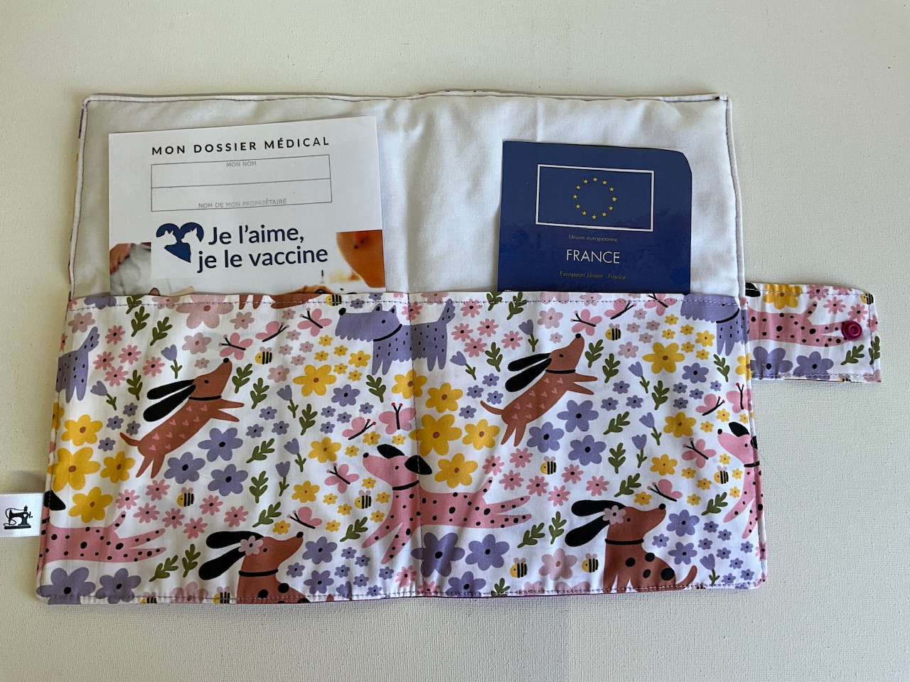Protège carnet de santé chien (floqué ) – Image 2