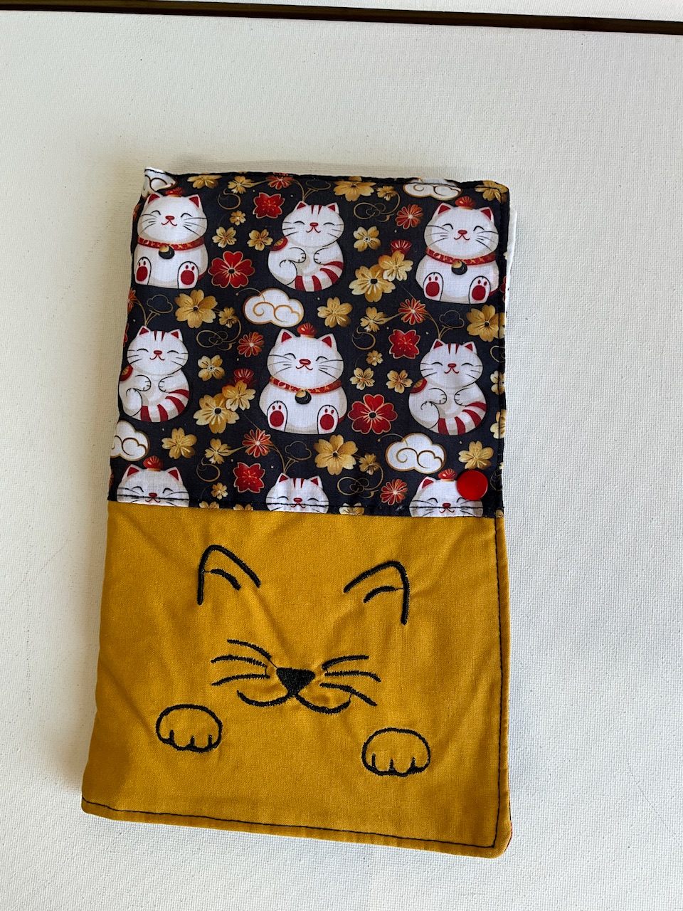 Protège carnet de santé chat ( brodé)