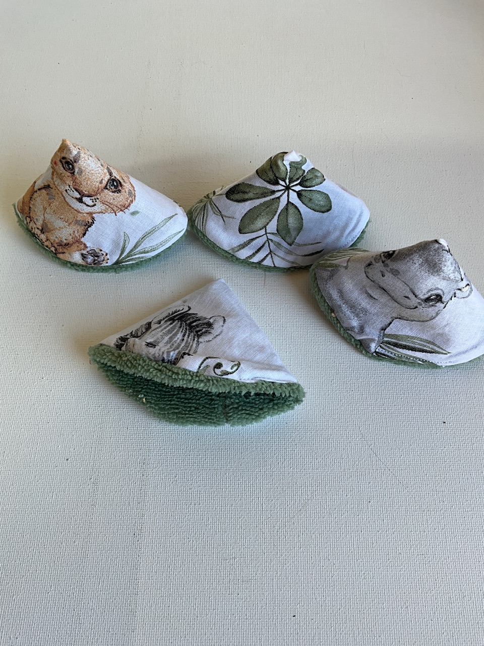 Lot de 6 Lingettes + 4 Tipis à pipi – Image 4