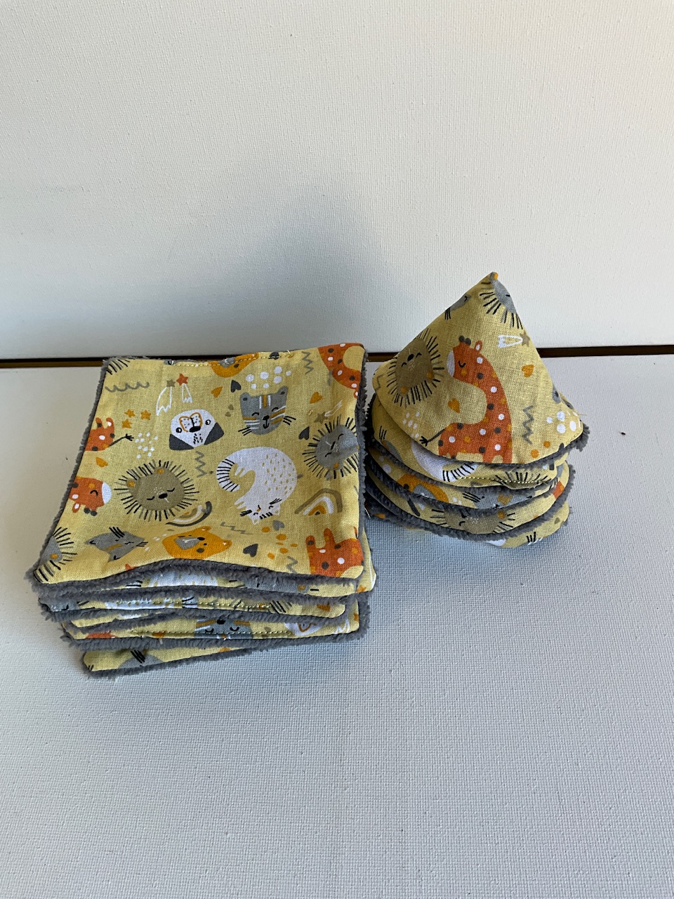 Lot de 8 Lingettes + 6 Tipis à pipi – Image 5